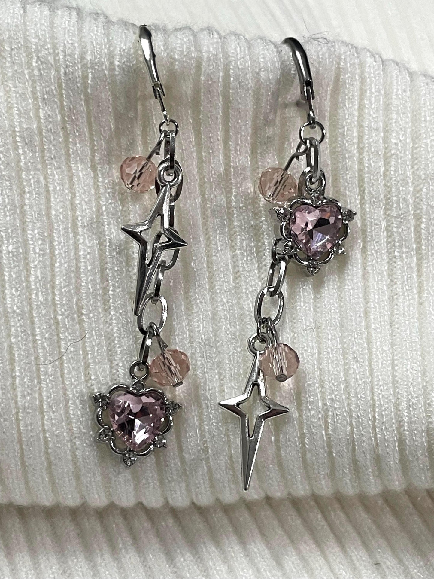 Mismatch Heart Dangle Earrings | Grunge Goth Asymmetrical Fairycore Jewelr
