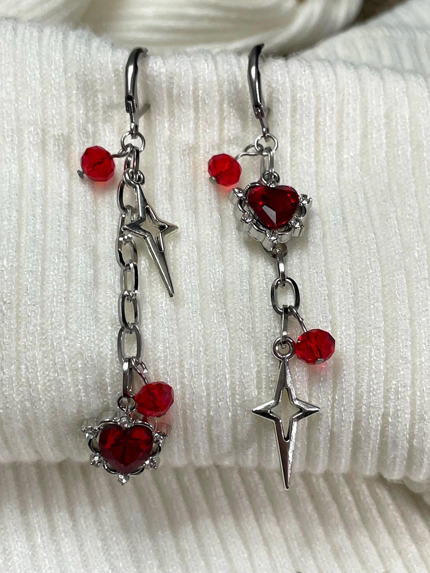 Mismatch Heart Dangle Earrings | Grunge Goth Asymmetrical Fairycore Jewelr