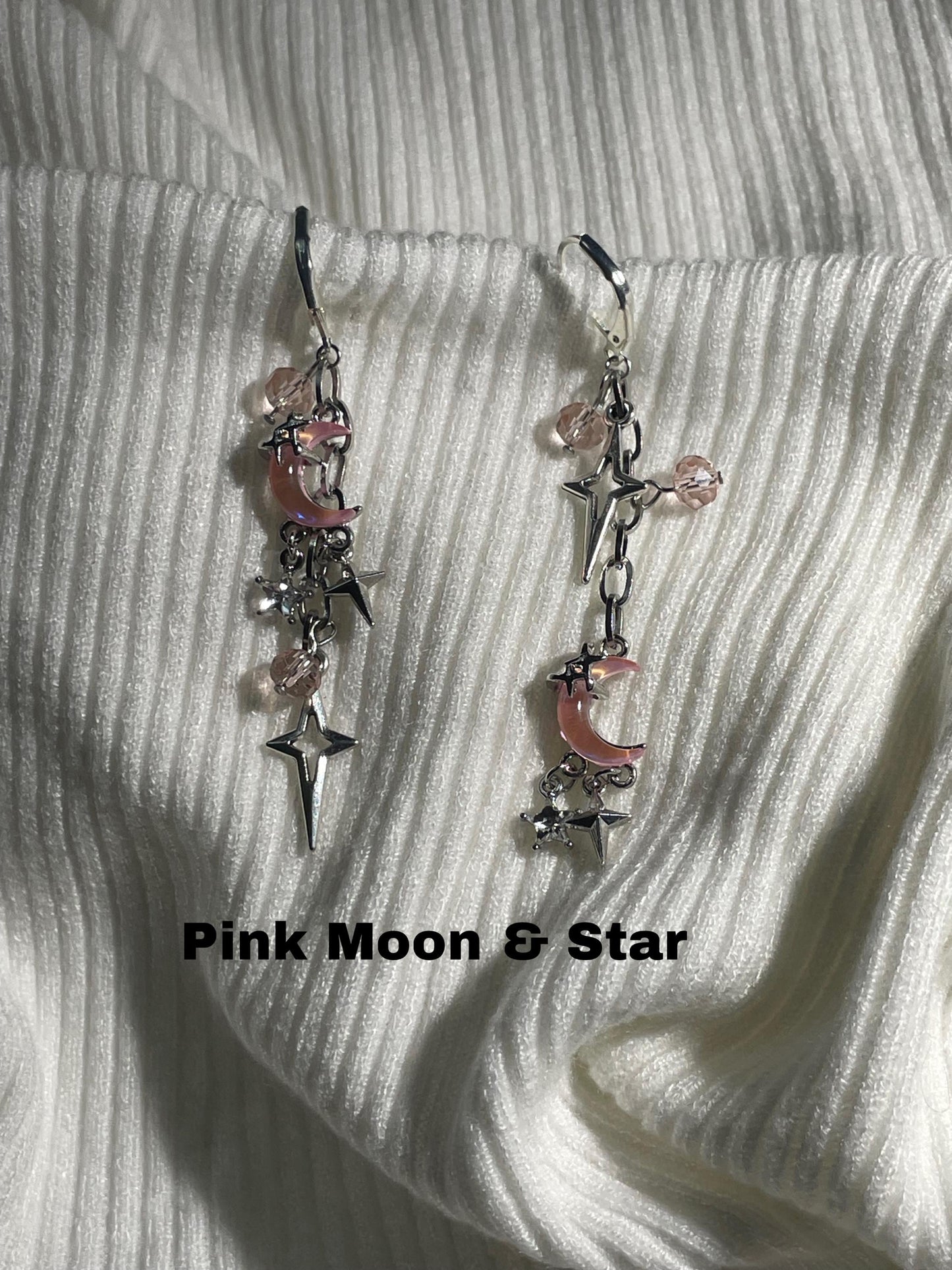 Mismatch Dangly Star Earrings | Grunge Goth Asymmetrical Jewelry