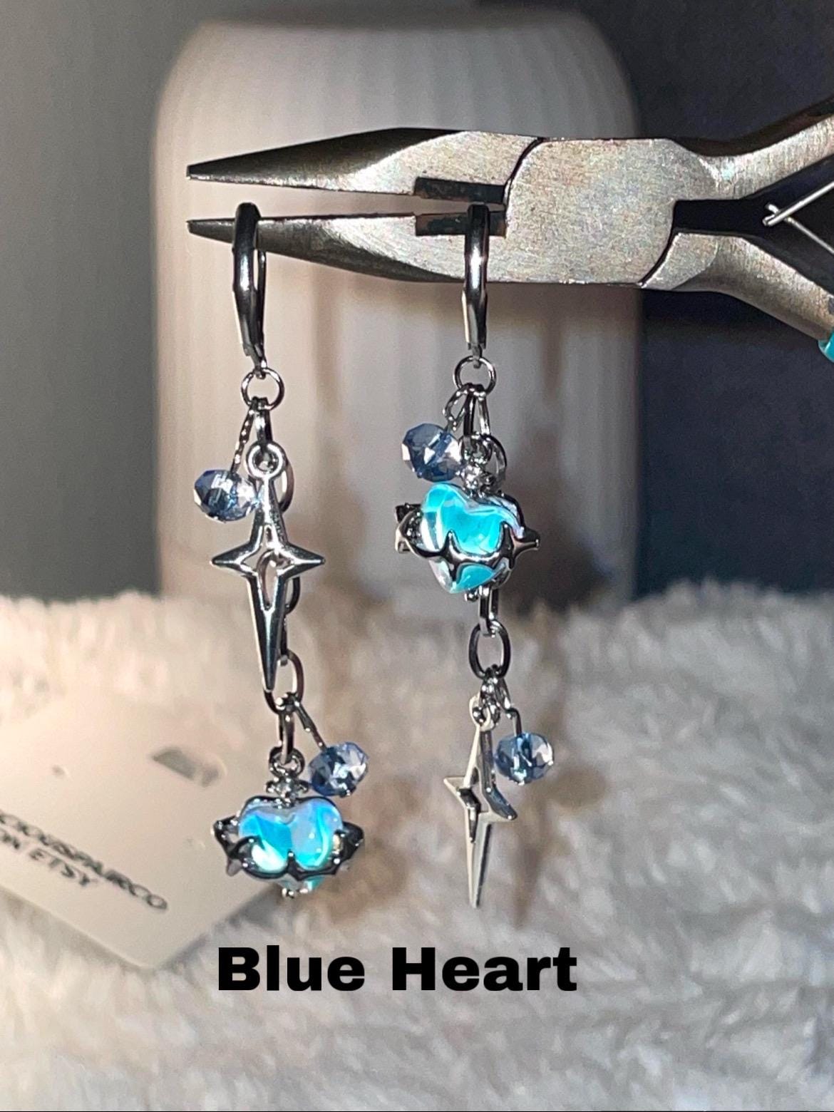 Mismatch Dangly Star Earrings | Grunge Goth Asymmetrical Jewelry