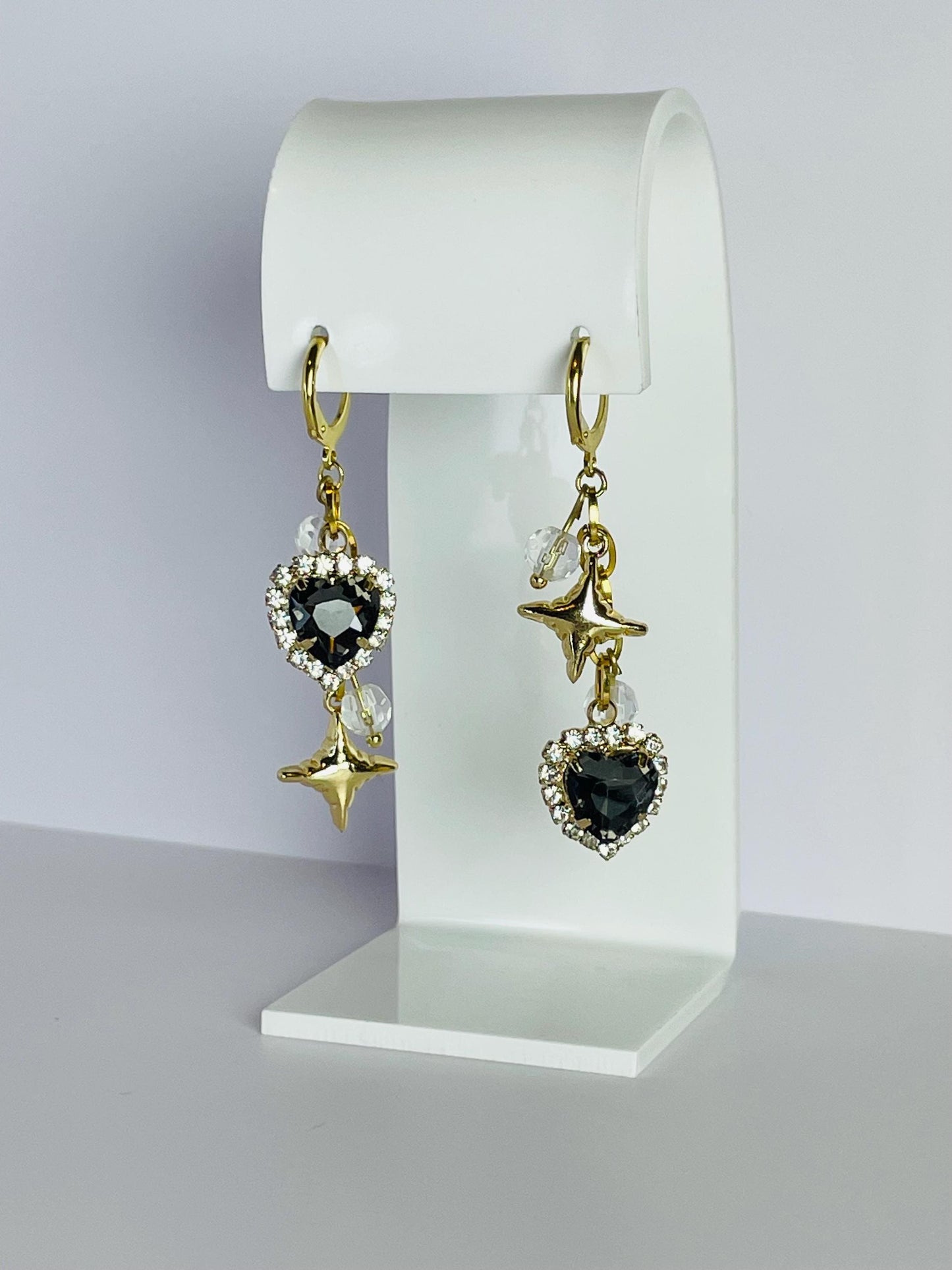 Mismatch Gold Heart Dangle Earrings | Grunge Goth Asymmetrical Jewelry
